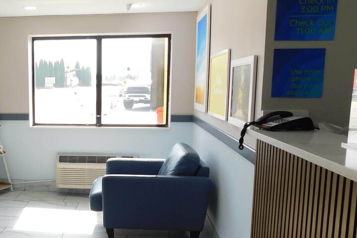 Entrance & Lobby