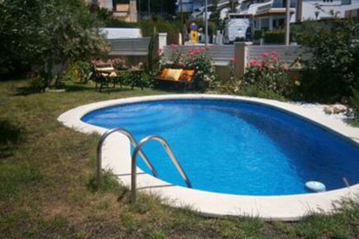 Pool 23 of 30