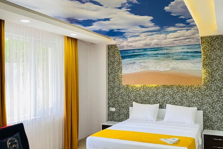 Room 7 of 39