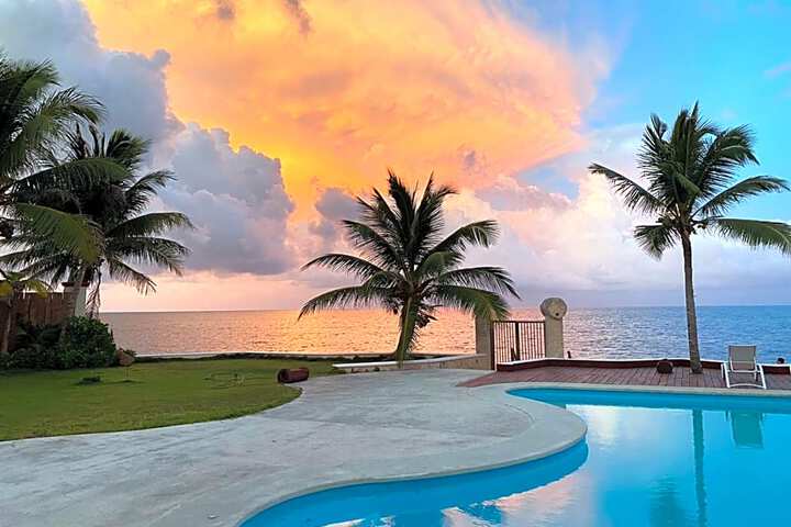 Exterior of Casa del Puerto by MIJ - Beachfront Hotel