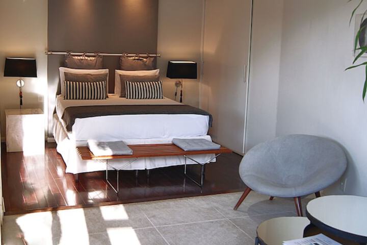 Room 20 of 106