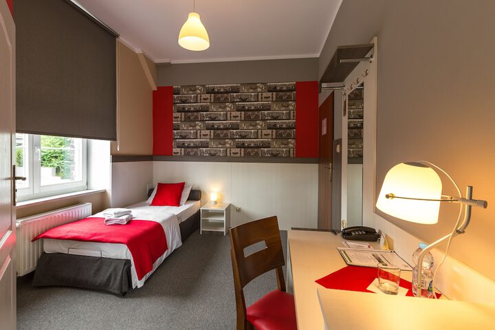 Room 20 of 39