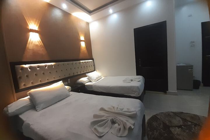 Room 12 of 49