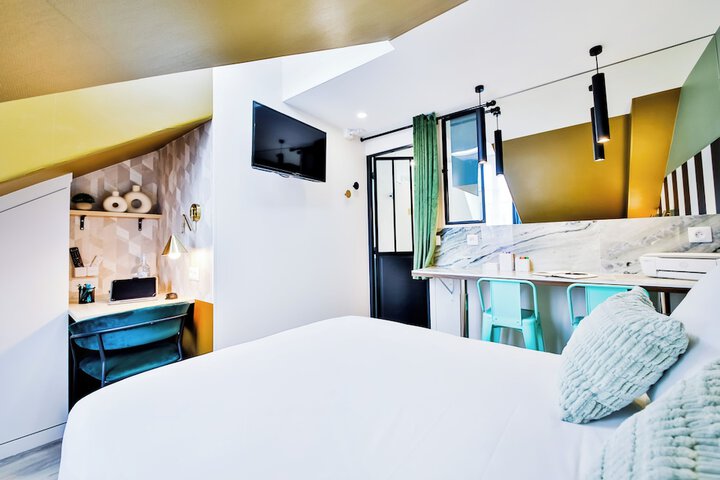 Room 47 of 270