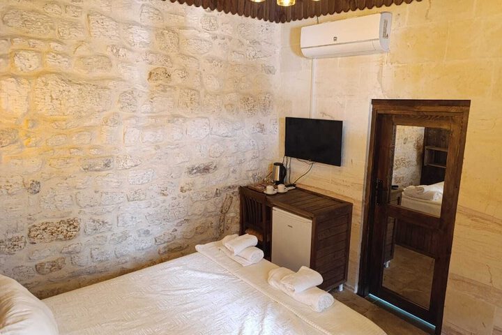 Room 21 of 46
