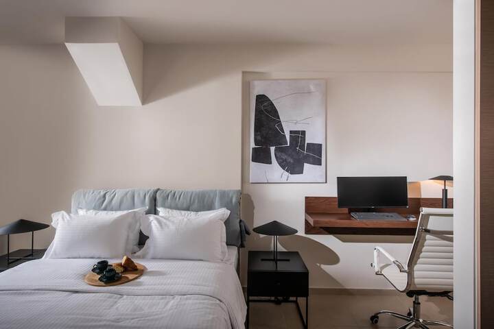 Room 21 of 32