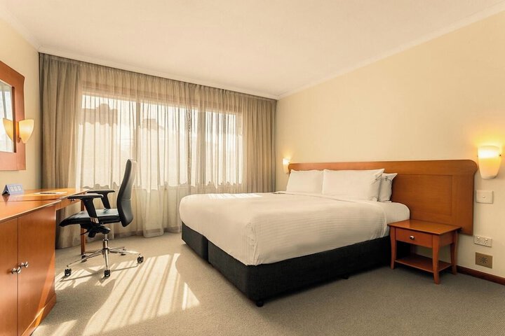 Room 32 of 59