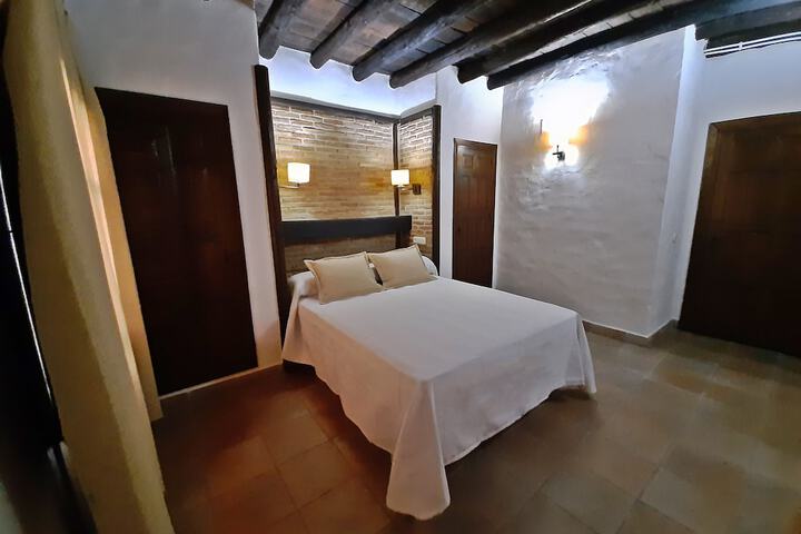 Room 6 of 45