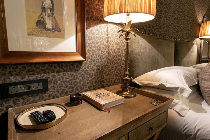 Room 15 of 66