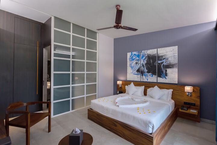 Room 18 of 74