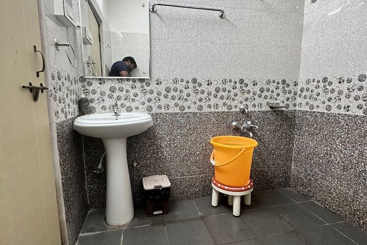 Room 10 of 23
