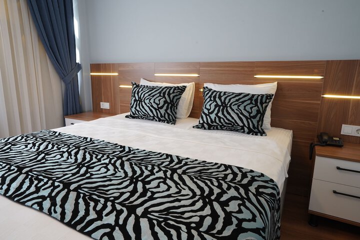 Room 9 of 29