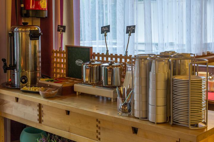 Breakfast/Coffee Service 58 of 76