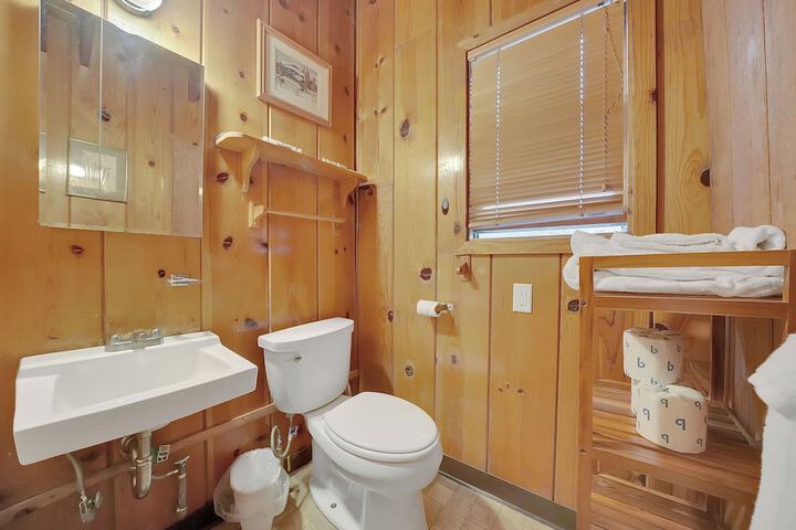 Room 25 of 112