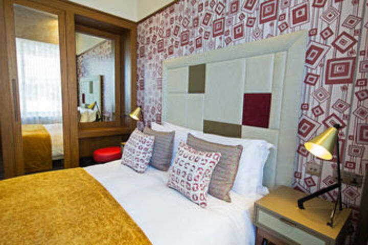 Room 29 of 65