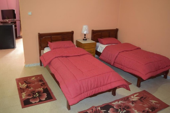 Room 5 of 32