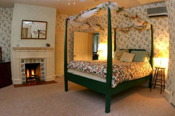 Room 47 of 69