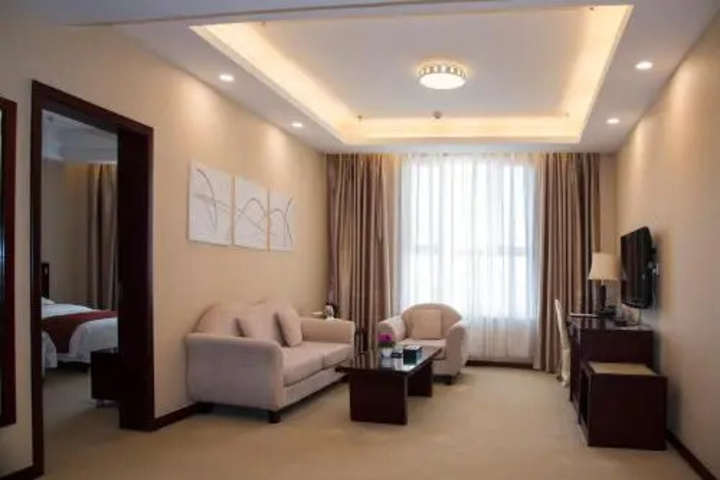 Room 2 of 31