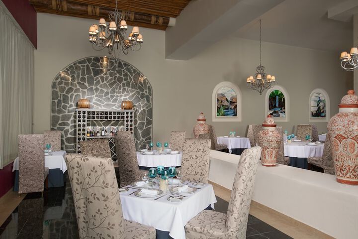 Dining 60 of 100
