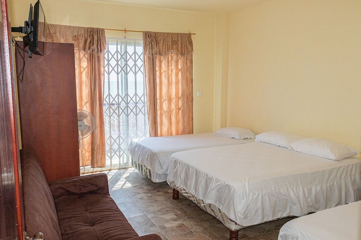 Room 4 of 35