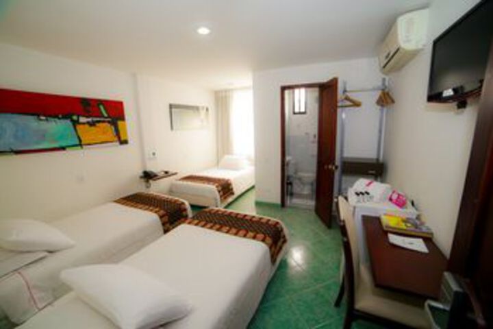 Room 18 of 34
