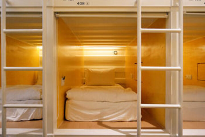 Room 35 of 74