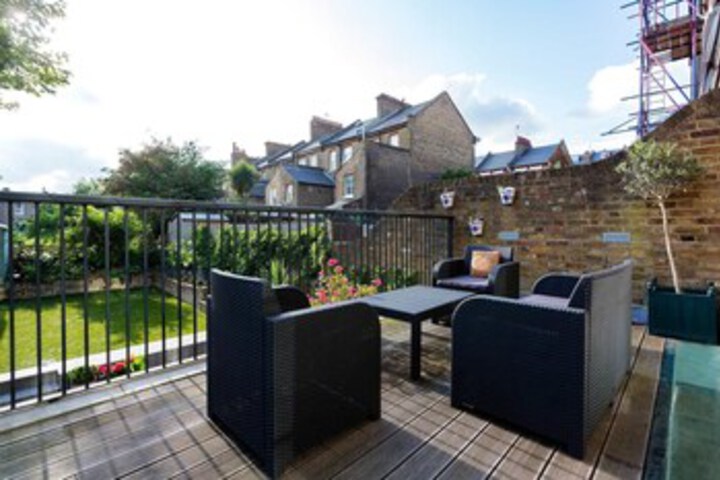 Terrace/Patio 35 of 37