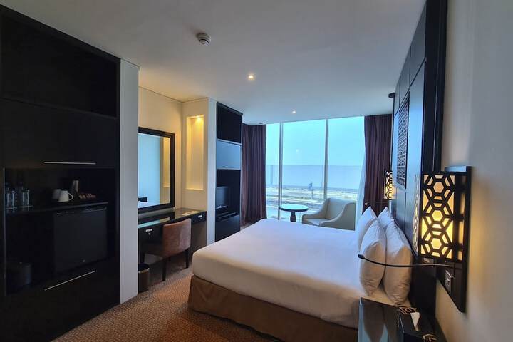 Room 70 of 211