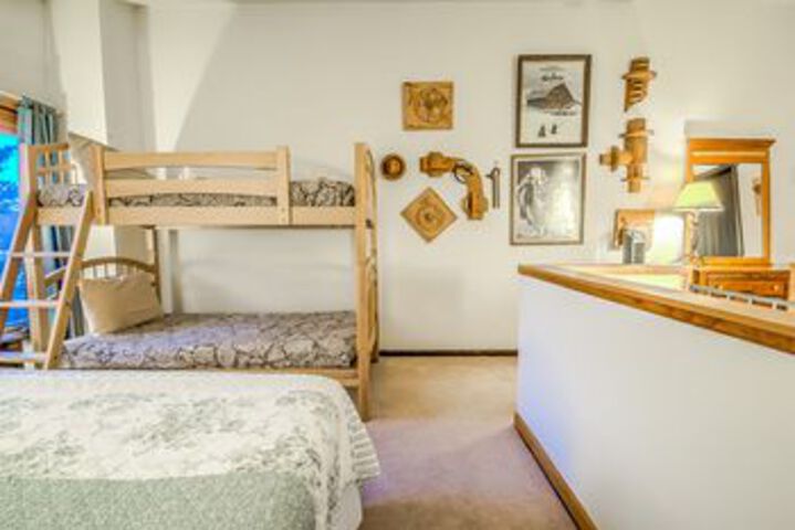 Room 85 of 155