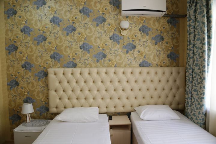 Room 19 of 53