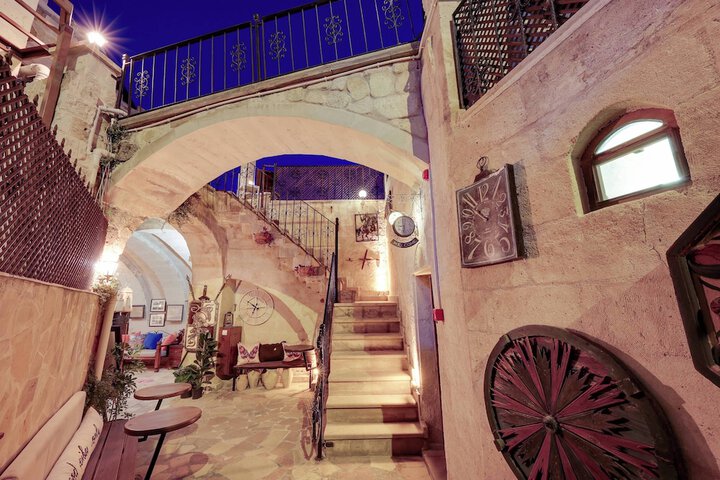 Hotel 5 of 74