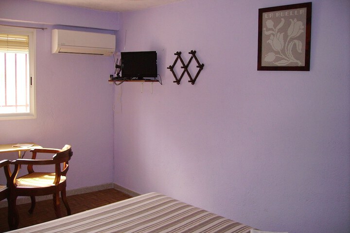 Room 8 of 23