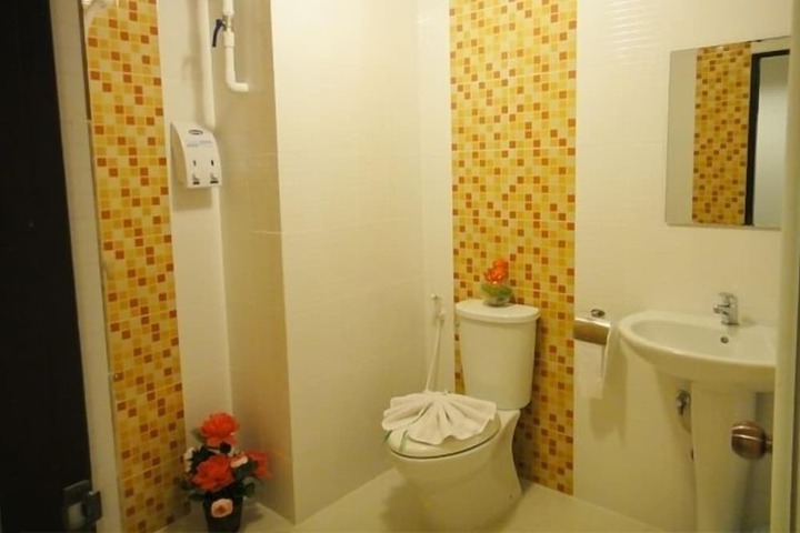 Room 46 of 64