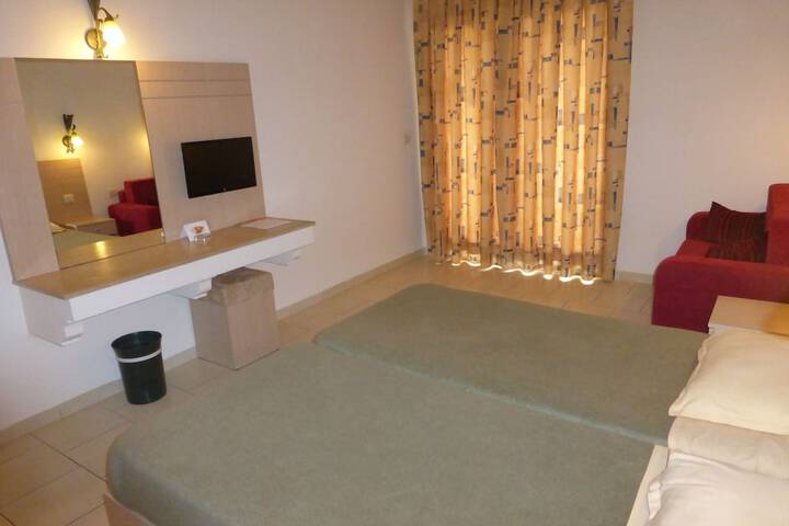 Room 9 of 55