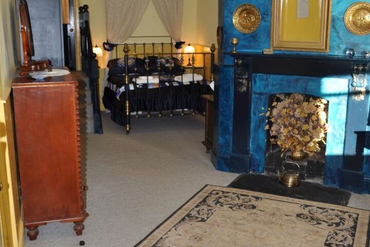 Room 5 of 24