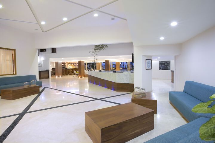 Hotel Lobby