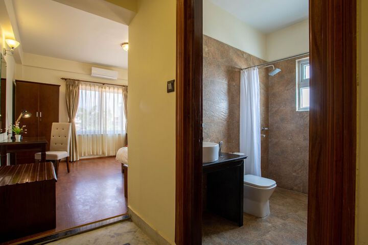 Room 11 of 21