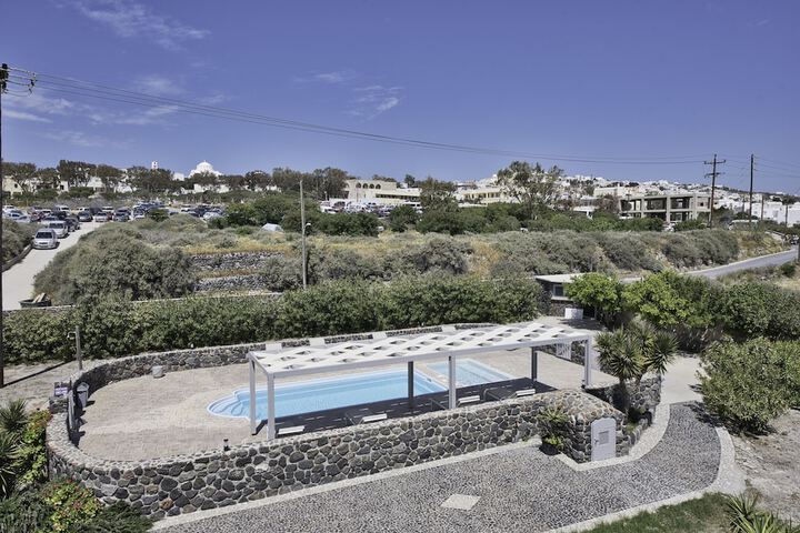 Pools & Facilities