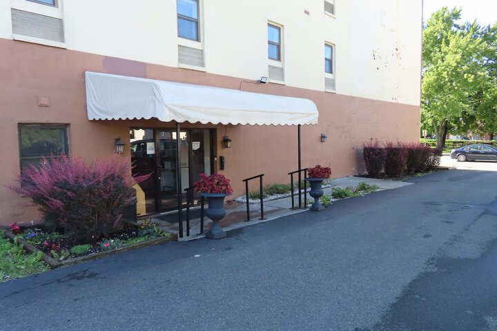 Hotel 71 of 75