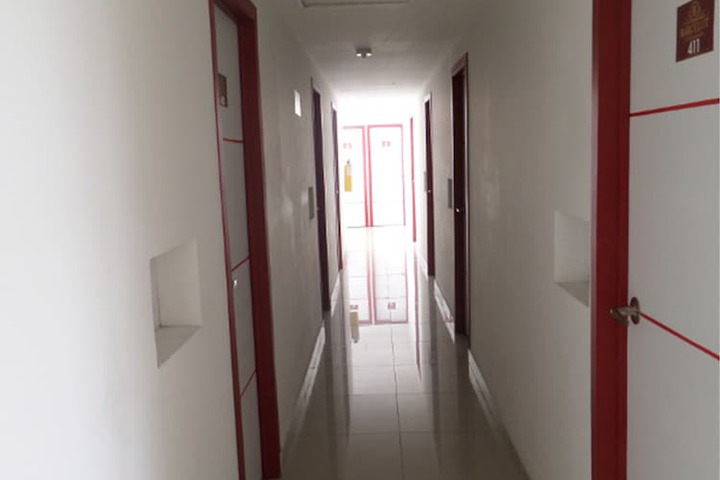 Ballroom/Hall 18 of 22