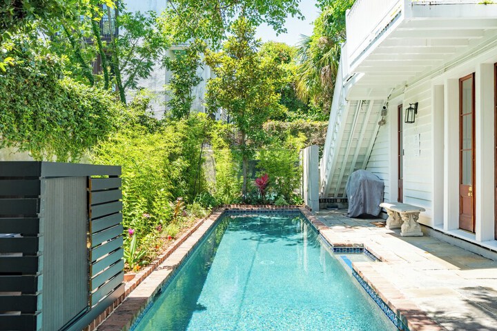 Pool 54 of 75