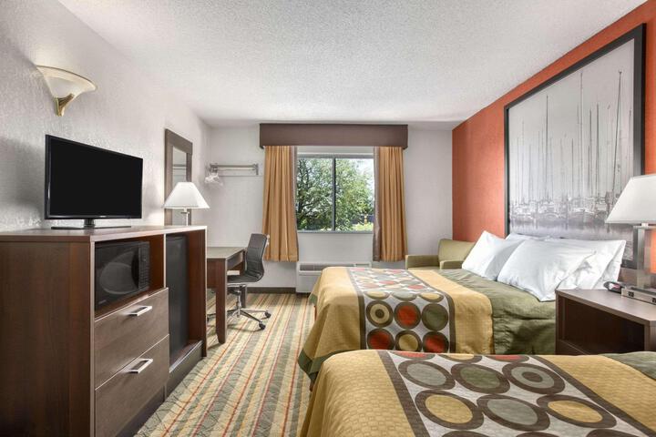 1 King Bed (1 of 3)