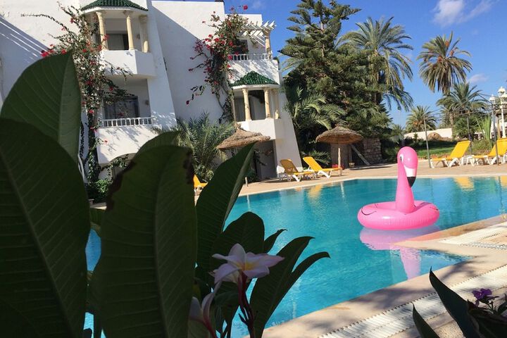 Hotel Pool