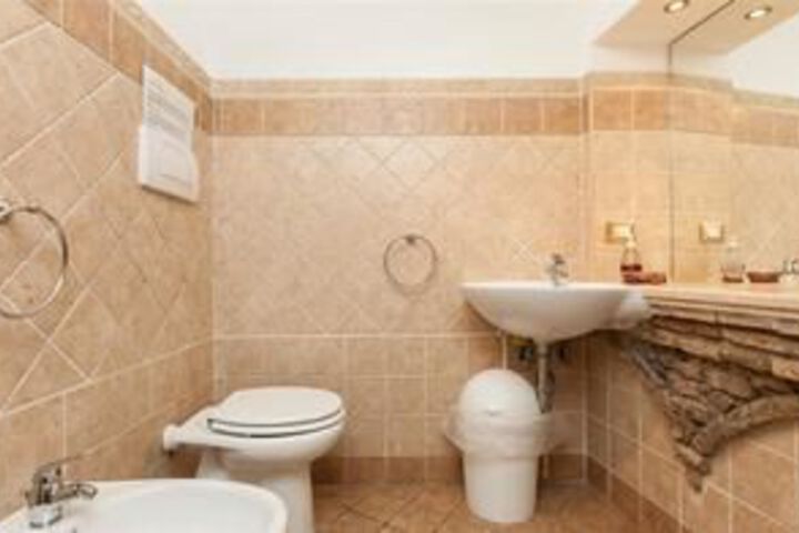 Room 2 of 14
