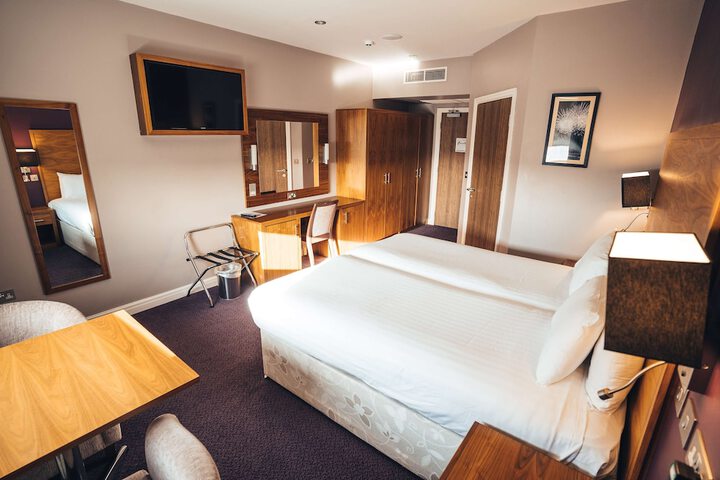 Room 25 of 109