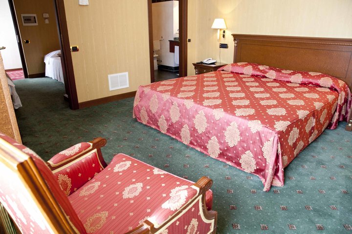 Room 20 of 29