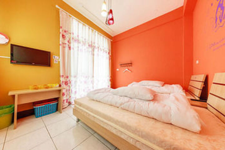 Room 12 of 51