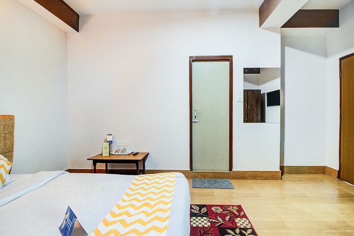 Room 13 of 22