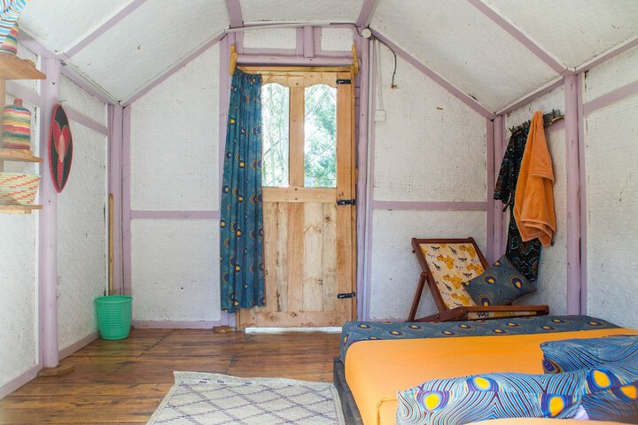 Room 9 of 22