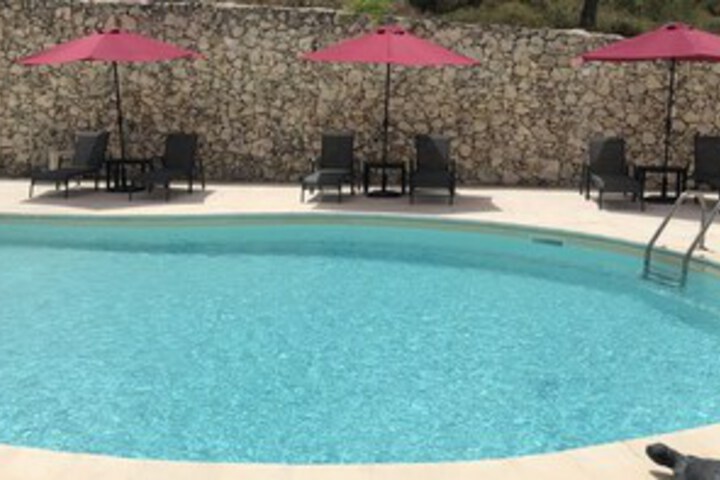 Pool 12 of 15